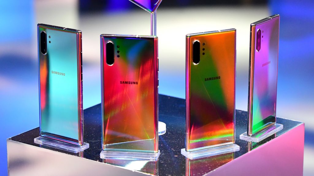 samsung galaxy note 10 plus colors under light